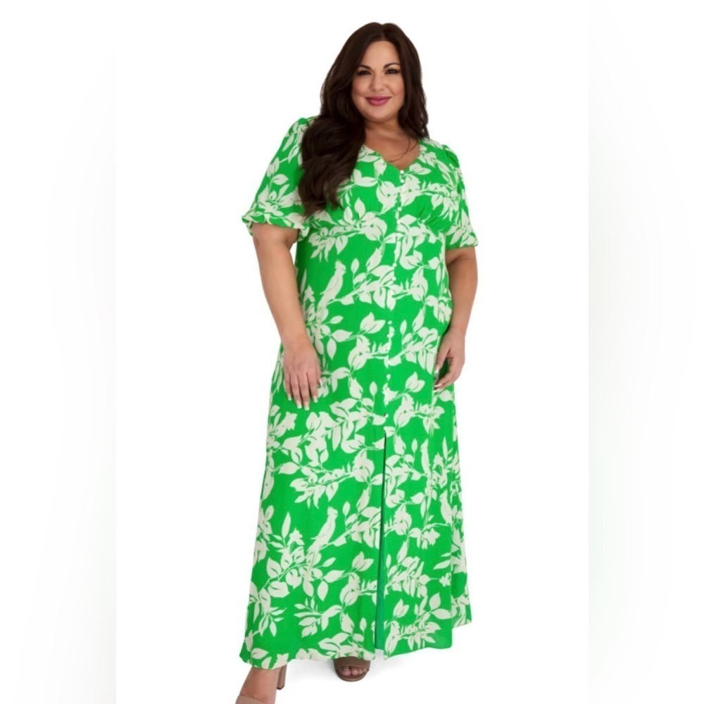 NWT Maree Pour Toi Peasant Front Maxi Green Floral Dress 26